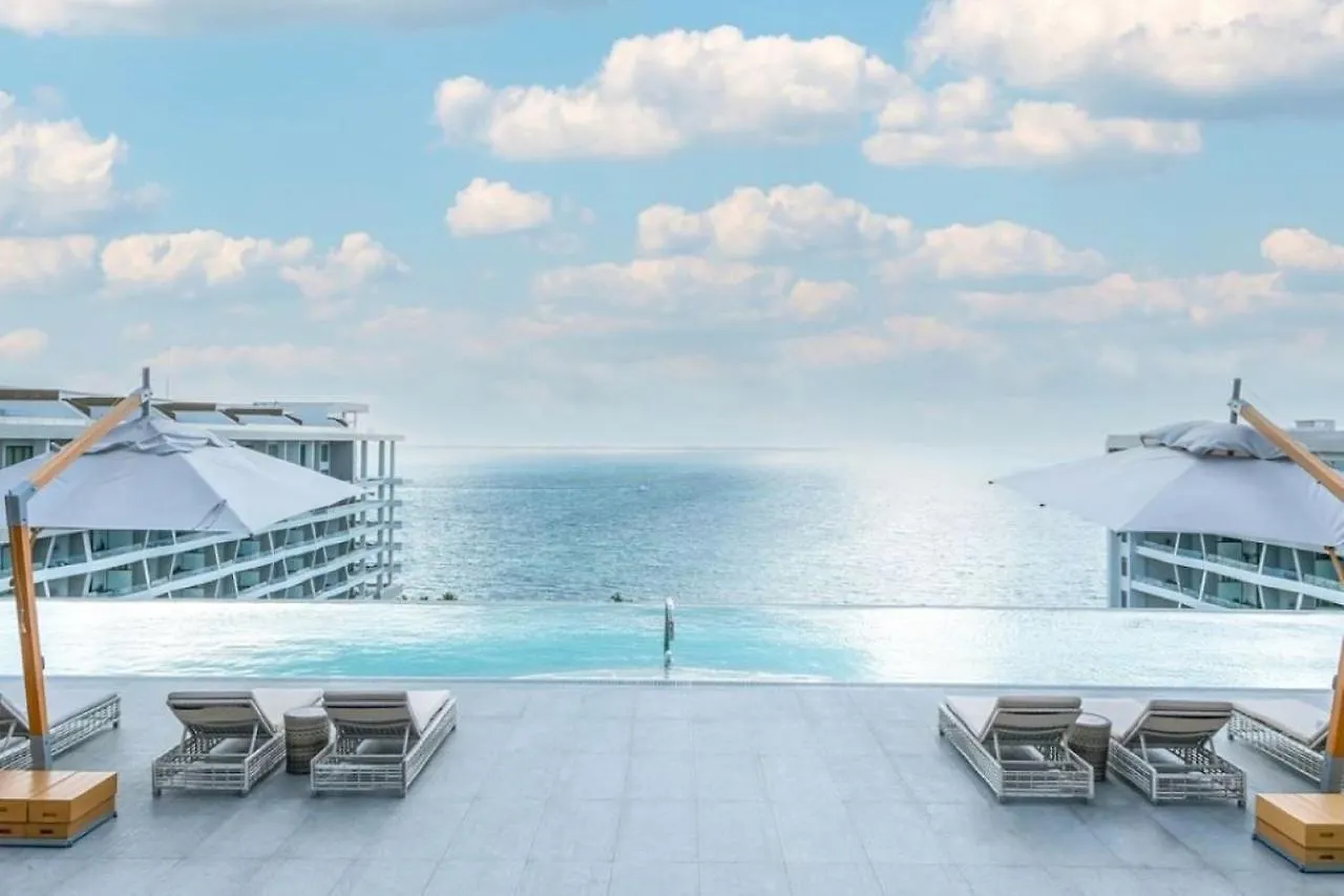 Contacts de Ocean View In 5 Diamond Resort